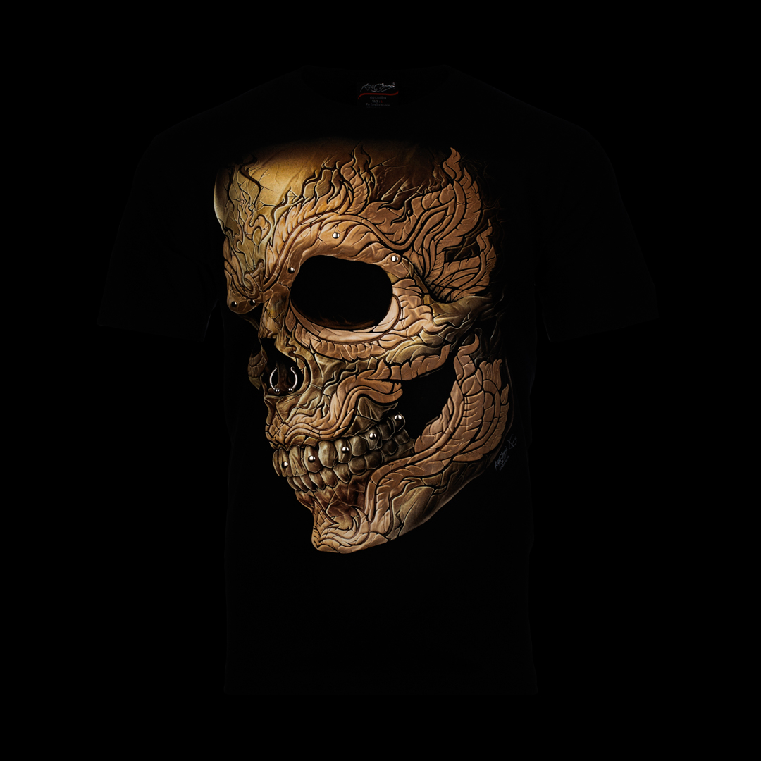 T-Shirt - Totenkopf mit Piercing und Zahnnieten
